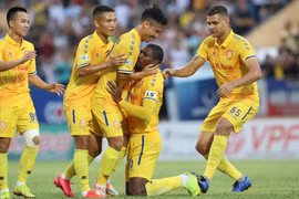 Nam Định thắng đậm 3-0 Sông Lam Nghệ An trên sân nhà Thiên Trường ở vòng 7 V-League 2020. (Ảnh: Kim Chi/Vietnam+)