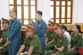 Các bị cáo tại phiên tòa. (Nguồn: Pháp luật Thành phố Hồ Chí Minh)