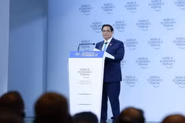 Thủ tướng Phạm Minh Chính phát biểu tại Phiên toàn thể Hội nghị thường niên các nhà tiên phong lần thứ 15 của WEF. (Ảnh: Dương Giang/TTXVN)