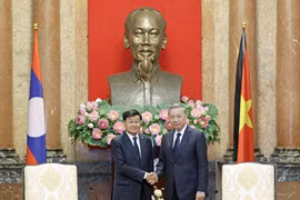 Chủ tịch nước Tô Lâm tiếp Tổng Bí thư, Chủ tịch nước Lào Thongloun Sisoulith. (Ảnh: Nhan Sáng/TTXVN)