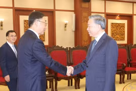 Tổng Bí thư, Chủ tịch nước Tô Lâm tiếp ông Lưu Ninh, Ủy viên Trung ương Đảng, Bí thư Đảng ủy Khu tự trị dân tộc Choang Quảng Tây, Trung Quốc. (Ảnh: Trí Dũng/TTXVN)