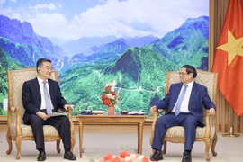 Thủ tướng Phạm Minh Chính tiếp Phó Ủy viên trưởng Ủy ban thường vụ Đại hội đại biểu Nhân dân Toàn quốc Trung Quốc Trương Khánh Vĩ. (Ảnh: Dương Giang/TTXVN)