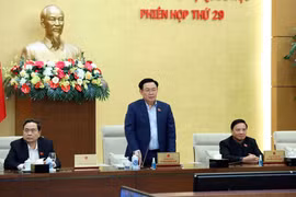 Chủ tịch Quốc hội Vương Đình Huệ phát biểu Bế mạc Phiên họp thứ 29 của Ủy ban Thường vụ Quốc hội. (Ảnh: Phạm Kiên/TTXVN)