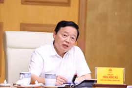 Phó Thủ tướng Trần Hồng Hà phát biểu chỉ đạo cuộc họp. (Ảnh: Văn Điệp/TTXVN)