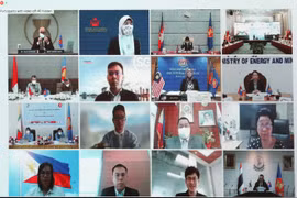 Đại biểu các quốc gia ASEAN them dự Hội nghị Bộ trưởng ASEAN về Khoáng sản lần thứ 8 theo hình thức trực tuyến. (Ảnh chụp màn hình)