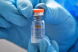Vaccine ngừa COVID-19 của hãng Sinovac Biotech (Trung Quốc). (Ảnh: AFP/TTXVN)