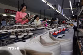 Hiệp định Thương mại Tự do EVFTA sẽ là cơ hội lớn cho cho ngành da giày của Việt Nam xuất khẩu sang thị trường EU. (Ảnh: TTXVN)