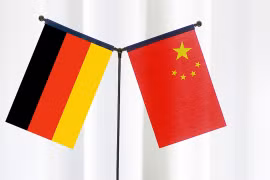 Cờ Đức và cờ Trung Quốc. (Nguồn: globaltimes.cn)