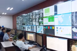 Hệ thống đô thị thông minh ở Thừa Thiên-Huế đang có nhiều ứng dụng, trong đó có giải quyết các phản ánh về môi trường. (Nguồn: monre.gov.vn)