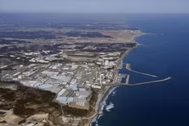 Các bể nước thải có chứa phóng xạ đã qua xử lý tại nhà máy điện hạt nhân Fukushima Daiichi ở tỉnh Fukushima, Nhật Bản. (Nguồn: Kyodo/TTXVN)