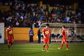 Hoàng Anh Gia Lai thua tan nát, Hà Nội FC chiếm ngôi đầu bảng