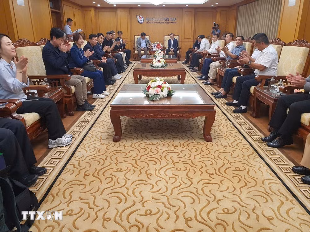 ttxvn-gan-ket-nhung-nguoi-lam-bao-viet-nam-han-quoc-trong-thoi-dai-so.jpg