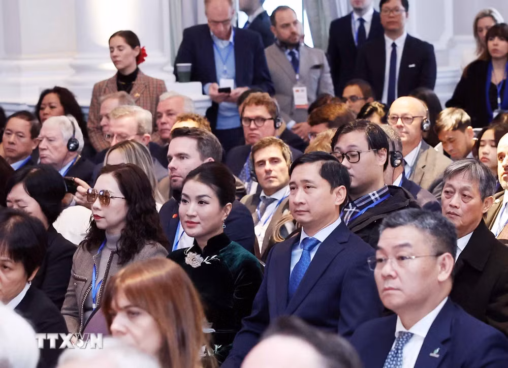 ttxvn-tong-bi-thu-to-lam-du-hoi-nghi-kinh-te-cap-cao-viet-nam-anh17.jpg