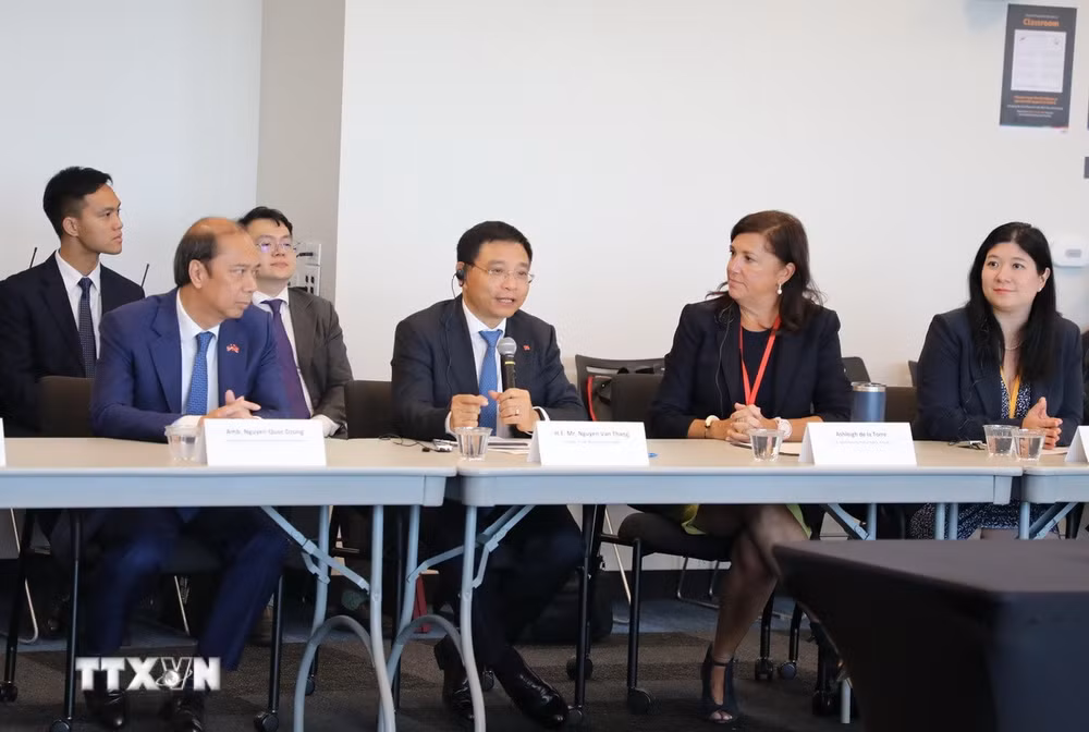 ttxvn-pho-thu-tuong-nguyen-van-thang-doi-thoai-thuc-chat-voi-nhieu-doanh-nghiep-nha-dau-tu-hoa-ky3.jpg