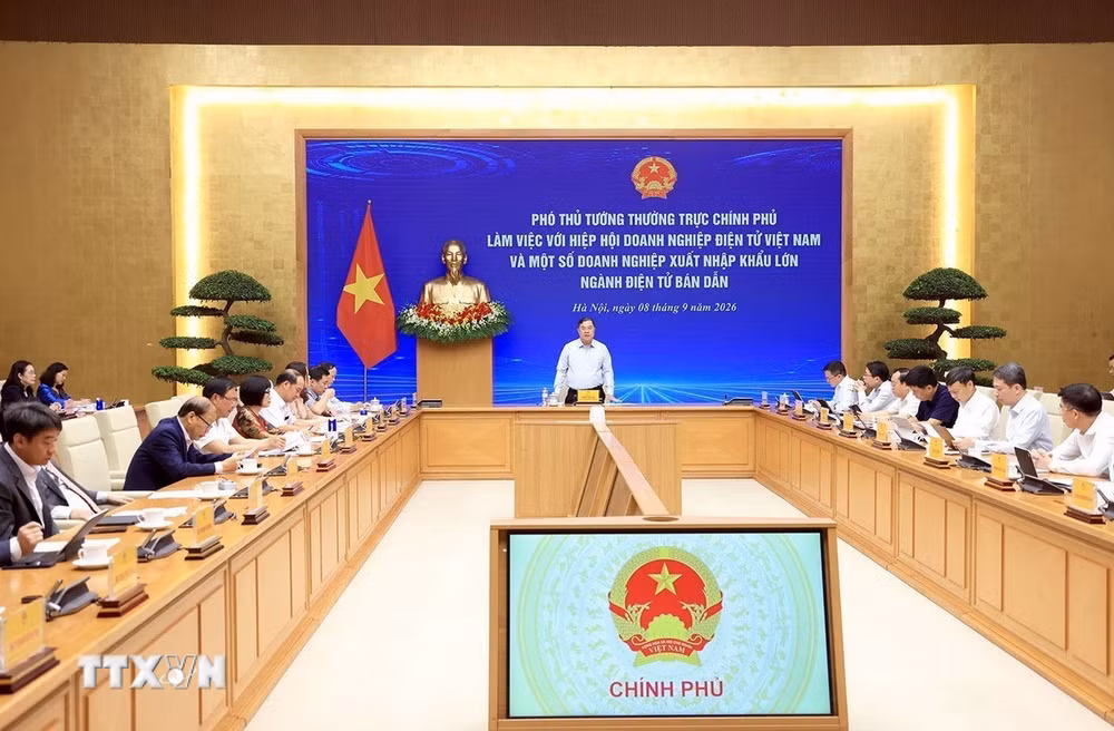 ttxvn-pho-thu-tuong-thuong-truc-lam-viec-voi-hiep-hoi-dien-tu-viet-nam-va-doanh-nghiep-xnk-lon-nganh-dien-tu-ban-dan4.jpg