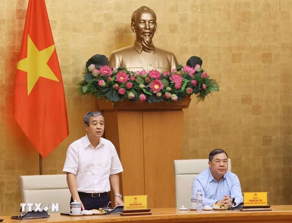 ttxvn-doan-kiem-tra-cua-ban-chi-dao-35-trung-uong-lam-viec-voi-dang-uy-chinh-phu2.jpg