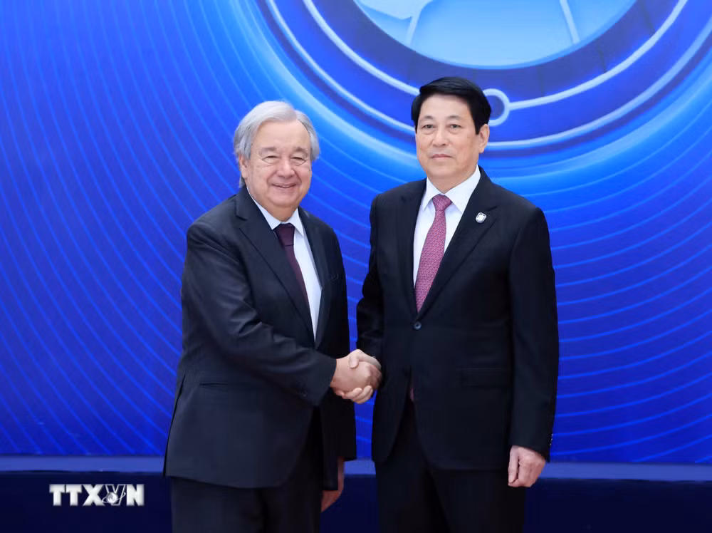 ttxvn-chu-tich-nuoc-luong-cuong-va-tong-thu-ky-lhq-dong-chu-tri-le-mo-ky-cong-uoc-ha-noi10.jpg