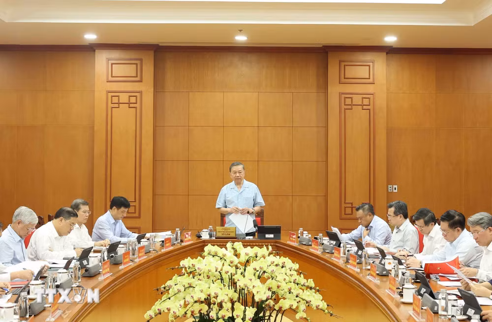 ttxvn-tong-bi-thu-chu-tich-nuoc-lam-viec-voi-ban-to-chuc-trung-uong-ve-so-ket-thuc-hien-ket-luan-so-21-kltw-2.jpg
