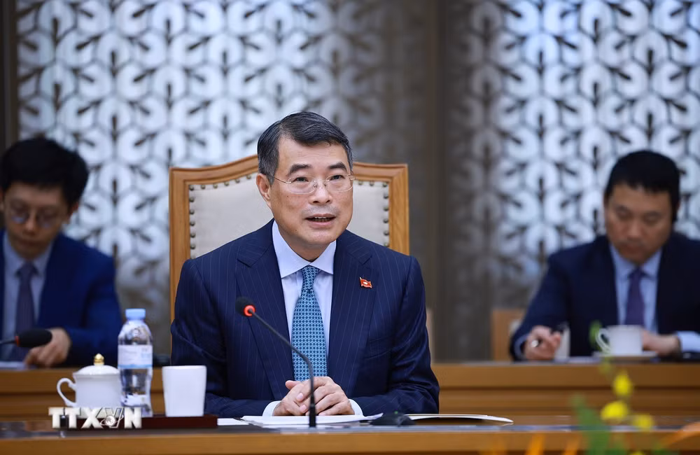 ttxvn-thu-tuong-le-minh-hung-tiep-dai-su-cong-hoa-phap2.jpg