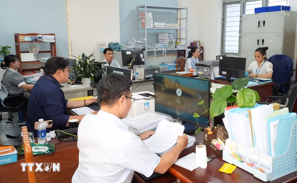 ttxvn-dien-mao-bo-may-chinh-quyen-thanh-pho-ho-chi-minh-sau-nua-nam-nhin-lai5.jpg