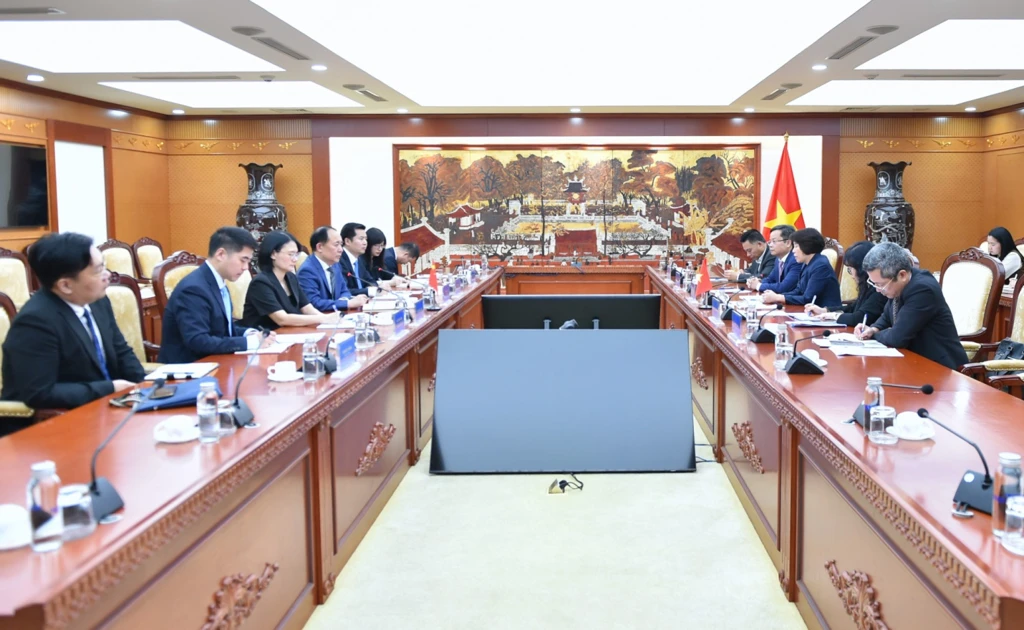 Việt Nam-Trung Quốc: Thúc đẩy hợp tác kinh tế, đầu tư, tài chính