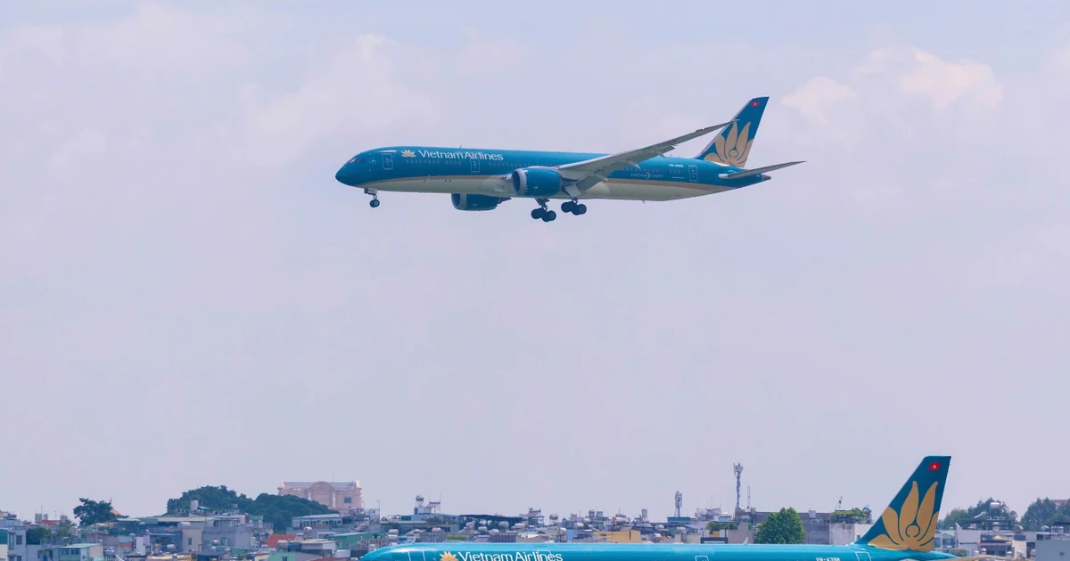 Vietnam Airlines báo lãi gần 4.200 tỷ đồng dù giá nhiên liệu "neo cao"