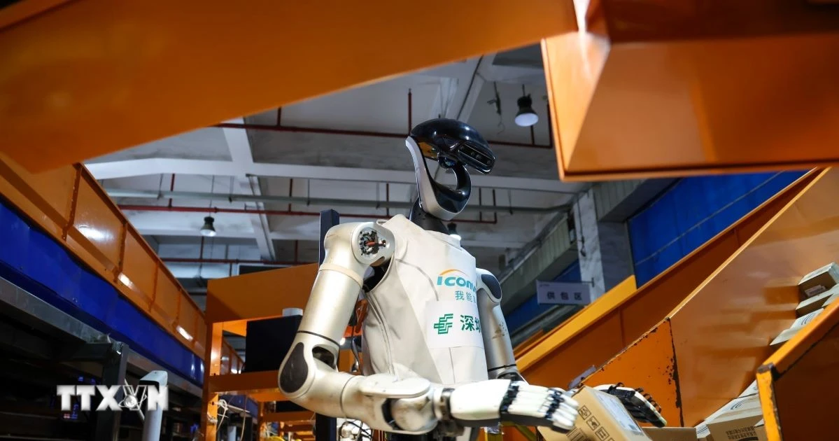 Tỷ phú Elon Musk dự báo thế giới có 1 tỷ robot hình người trong 10 năm tới