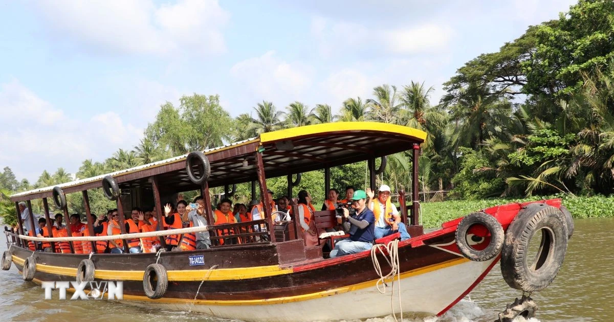 Đánh thức tiềm năng, mở hướng phát triển du lịch xanh vùng Đồng bằng sông Cửu Long