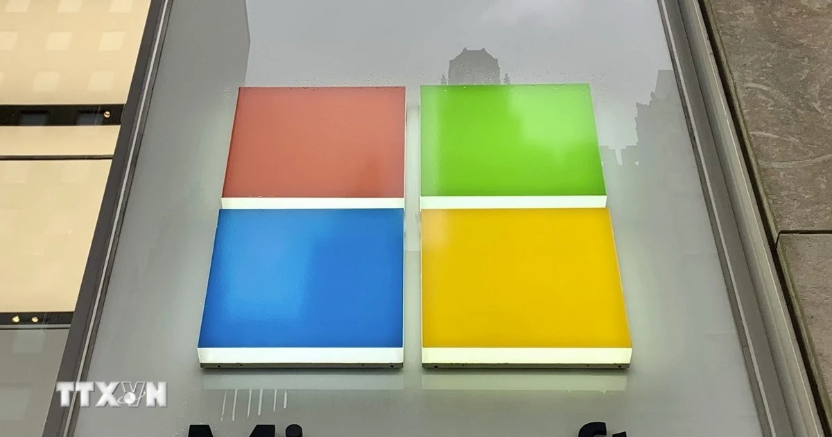Microsoft lần đầu công bố doanh thu Azure vượt 100 tỷ USD