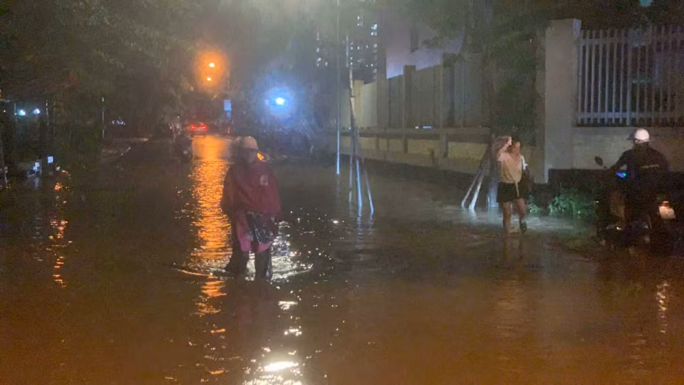 Ghi nhận trên đường Hoàng Tùng, khu vực Khu đô thị An Khánh, Hoài Đức. (Ảnh: PV/Vietnam+)