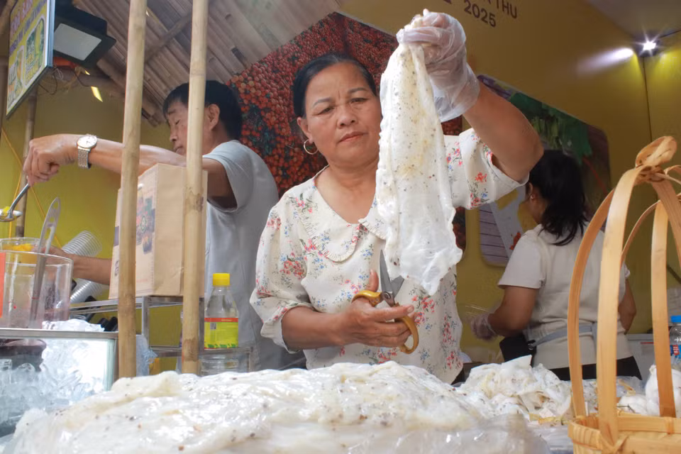 Bánh cuốn Mão Điền, món quà quê nổi tiếng vùng Kinh Bắc - Bắc Ninh. (Ảnh: Minh Anh/Vietnam+)