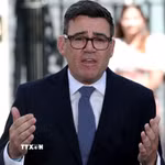 Thủ tướng Anh Andy Burnham phát biểu tại London. (Ảnh: THX/TTXVN phát)