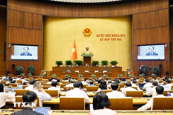 Kỳ họp thứ 2: Đề xuất nhiều quy định mới về hành nghề luật sư và nuôi con nuôi