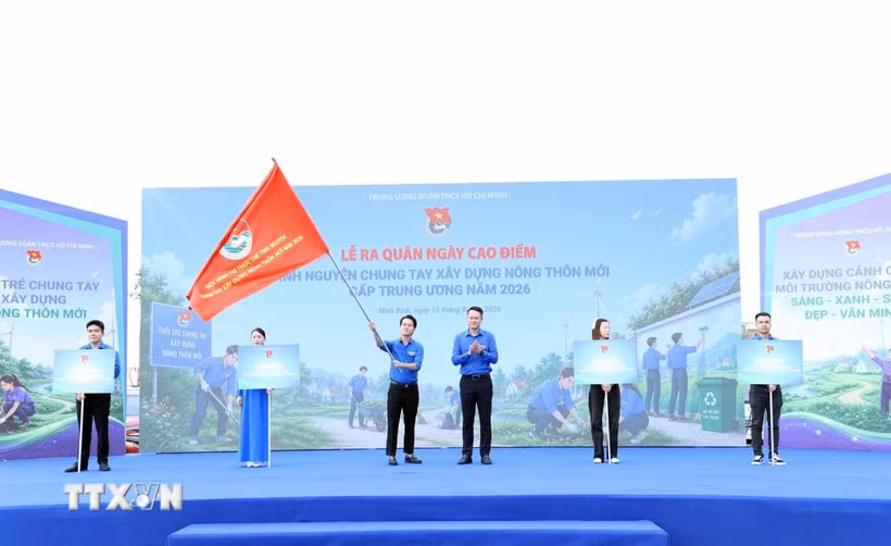 Ra mắt Đội hình trí thức trẻ xây dựng nông thôn mới cấp Trung ương. (Ảnh: Đại Nghĩa/TTXVN)