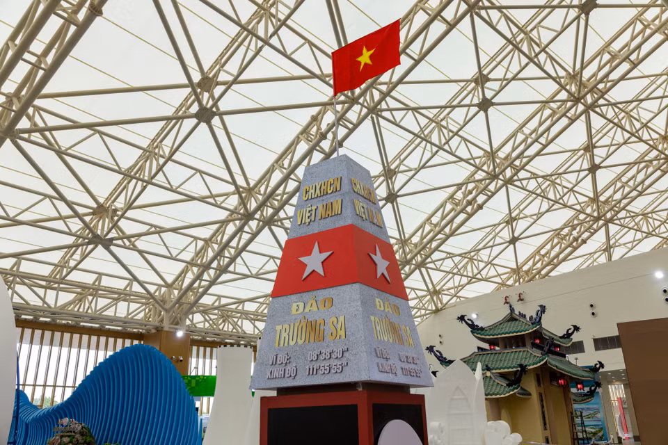 Hiên ngang biểu tượng chủ quyền biển đảo Việt Nam. (Ảnh: PV/Vietnam+)