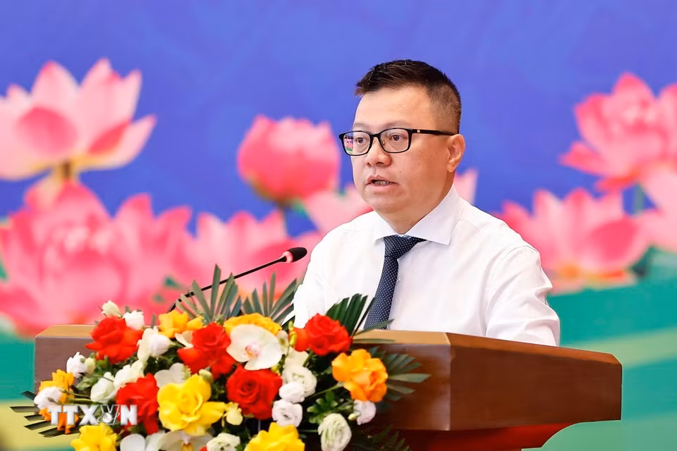 Ông Lê Quốc Minh, Phó Trưởng Ban Tuyên giáo-Dân vận Trung ương, Tổng Biên tập Báo Nhân Dân, Chủ tịch Hội Nhà báo Việt Nam, phát biểu. (Ảnh: Doãn Tấn/TTXVN)