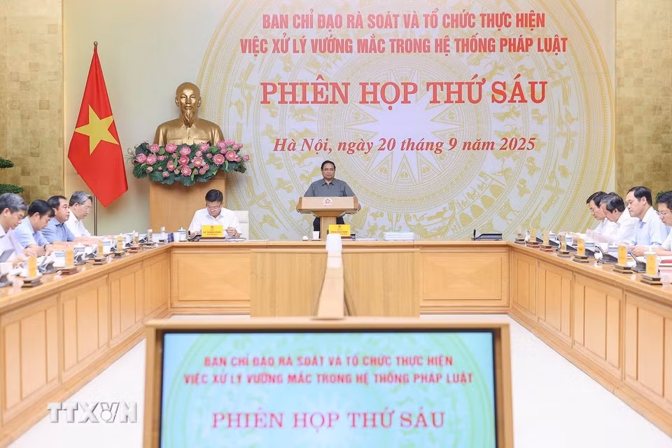 Phiên họp lần thứ sáu của Ban Chỉ đạo về rà soát và tổ chức thực hiện việc xử lý vướng mắc trong hệ thống pháp luật. (Ảnh: Dương Giang/TTXVN)