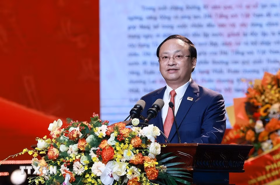Tổng Giám đốc Đài Tiếng nói Việt Nam Đỗ Tiến Sỹ trình bày diễn văn kỷ niệm 80 năm Ngày thành lập Đài Tiếng nói Việt Nam. (Ảnh: Dương Giang/TTXVN)
