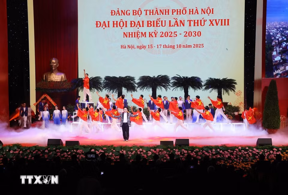 Chương trình biểu diễn văn nghệ chào mừng Đại hội. (Ảnh: Văn Điệp/TTXVN)