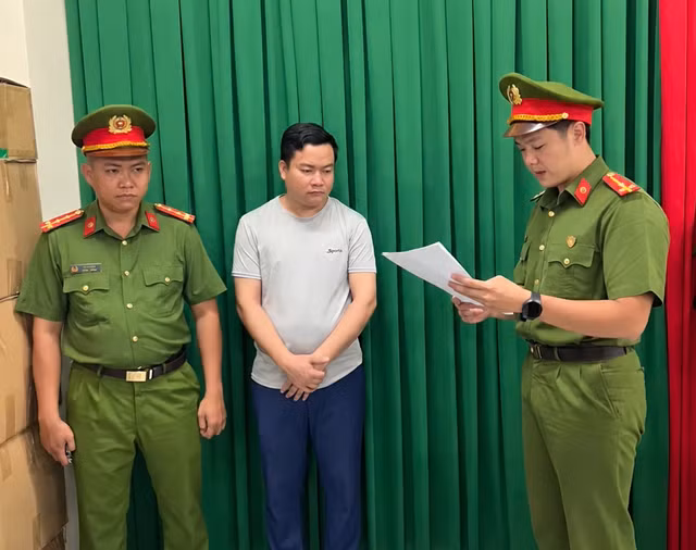 nguyen-hoai-phong.png