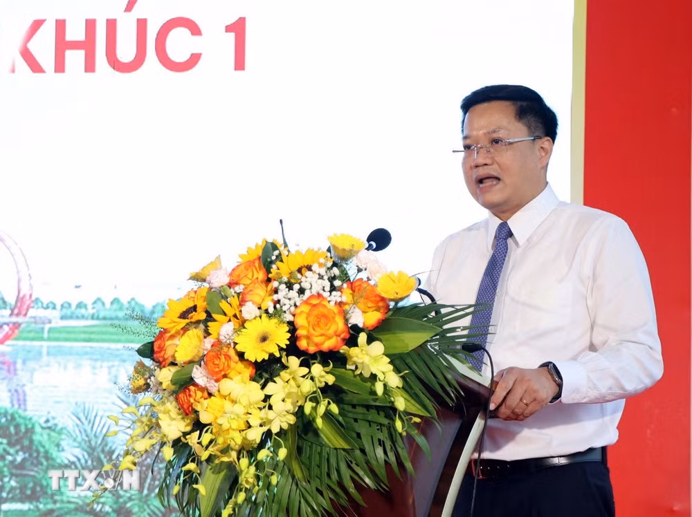 ttxvn_cau-tra-khuc-1-1.jpg