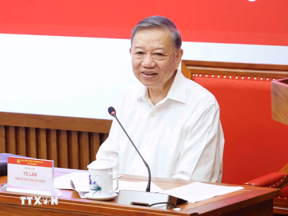 ttxvn-tong-bi-thu-chu-tich-nuoc-truyen-dat-chuyen-de-ve-lanh-dao-chien-luoc-1.jpg