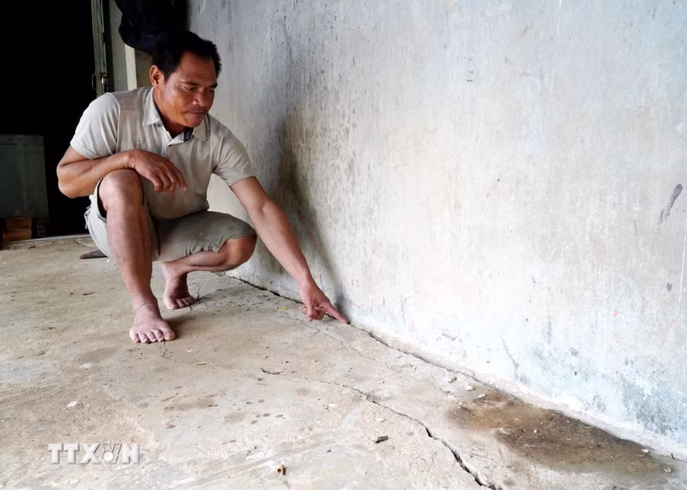 ttxvn_sat-lo-song-tra-khuc-3.jpg