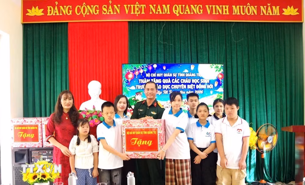 ttxvn-trung-thu-quang-tri.jpg
