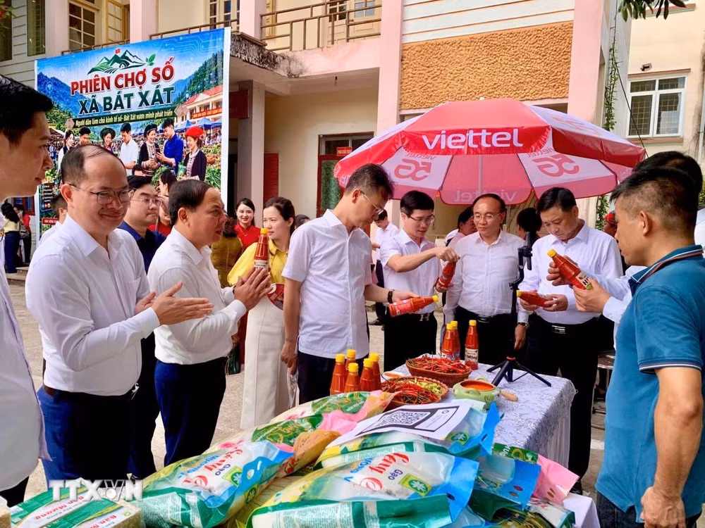 ttxvn_lao-cai-thon-so-2.jpg