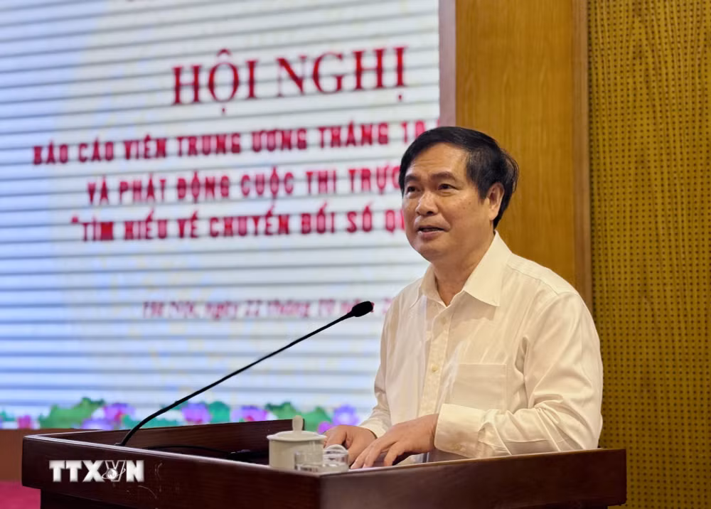ttxvn_ong-phan-xuan-thuy.jpg
