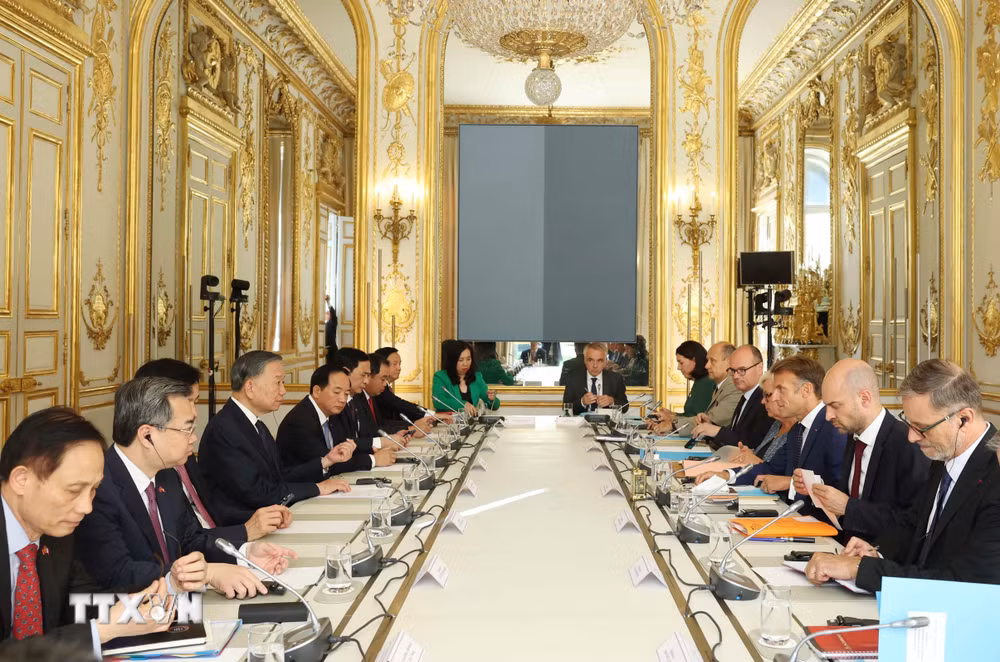 ttxvn-tong-bi-thu-chu-tich-nuoc-to-lam-hoi-dam-voi-tong-thong-phap-emmanuel-macron-1.jpg