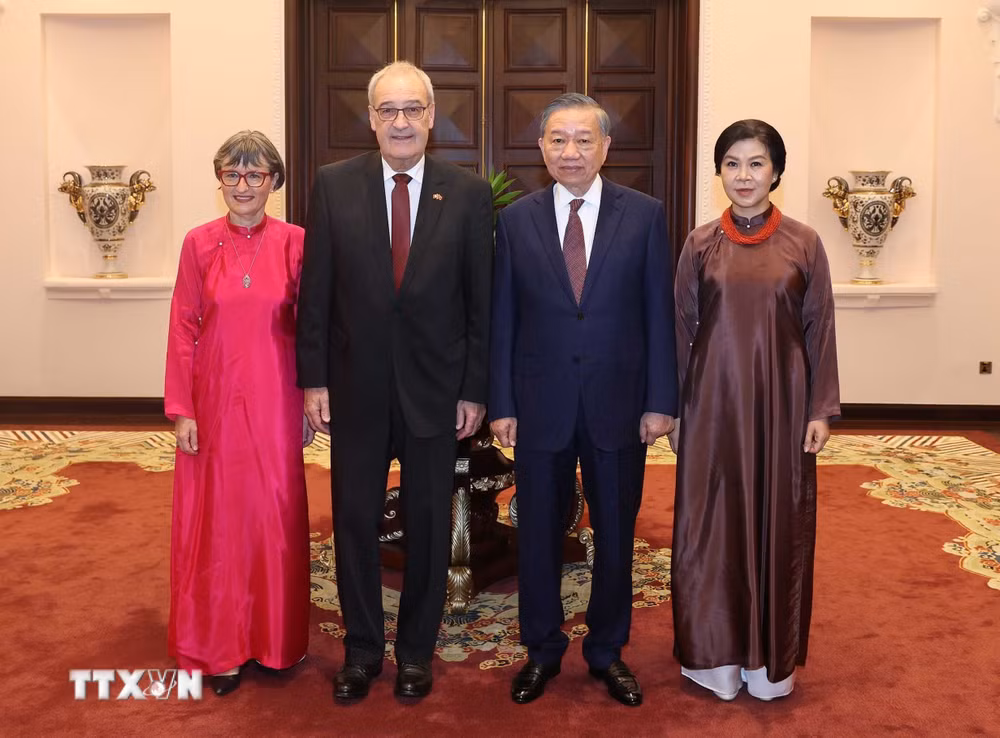 ttxvn_tong-bi-thu-chu-tich-nuoc-to-lam-va-phu-nhan-chieu-dai-tong-thong-thuy-si-va-phu-nhan-5.jpg