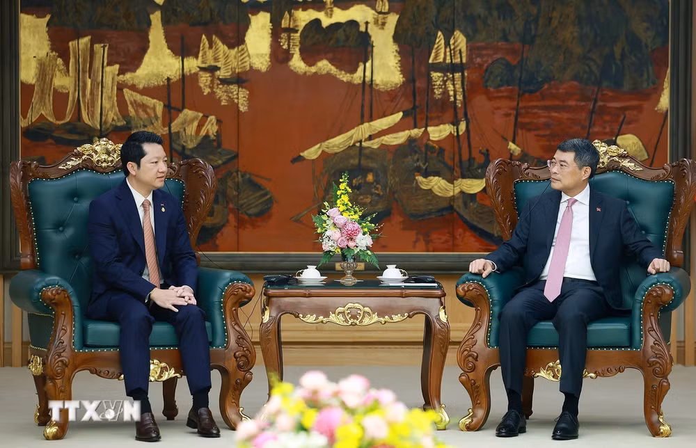 ttxvn_thu-tuong-le-minh-hung-tiep-bo-truong-bo-thanh-tra-campuchia-1.jpg